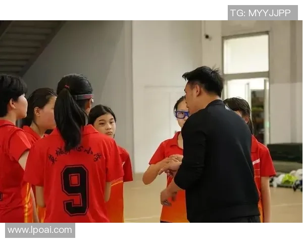 杨娜独家分享排球心得与技巧助你提升竞技水平和团队合作能力